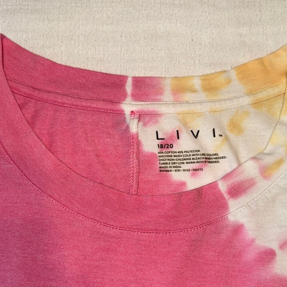 👚 LIVI Tie-Dye Short Sleeve Tee w/ Kangaroo Pocket – Size 18/20 - Picture 4 of 7